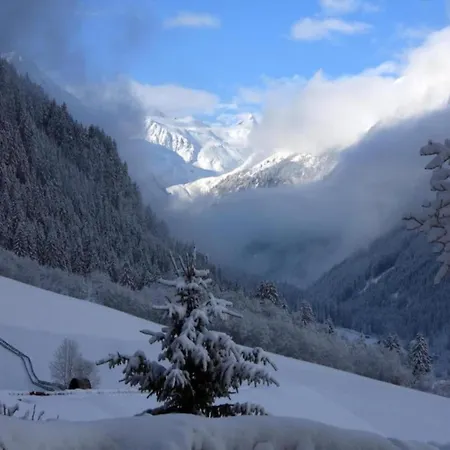 In Stubaital Near Lift Apartman